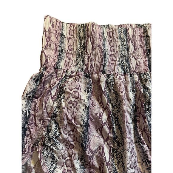 NEW Free People Movement The Way Home Shorts Sz L  in anaconda venom - Picture 6 of 10